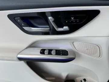 GLC 220 d 4M Avantgarde Airmatic AHK 360° Sound
