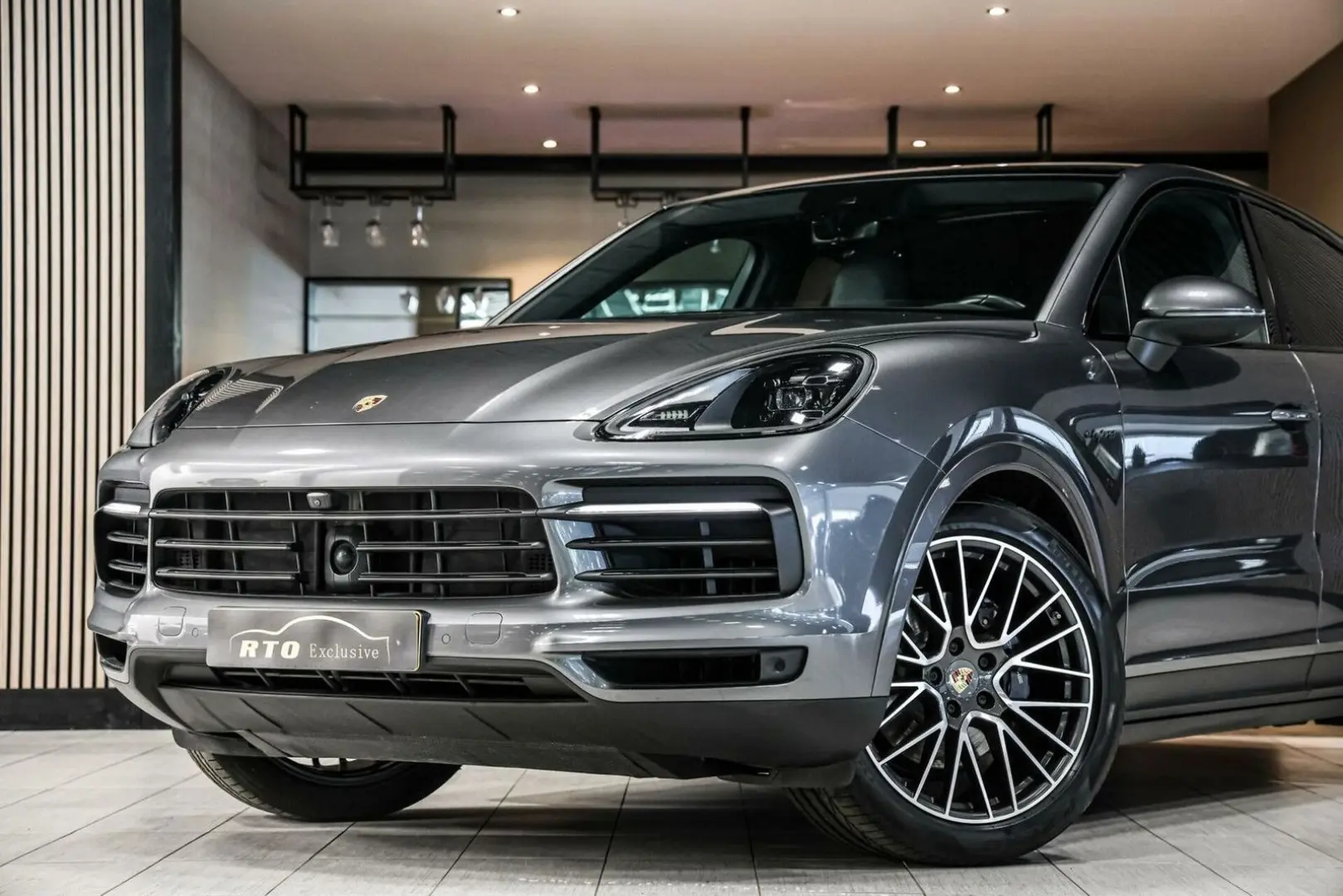 Cayenne Coupé 3.0 E-Hybrid|ACC|GTS-stoel|Chrono|