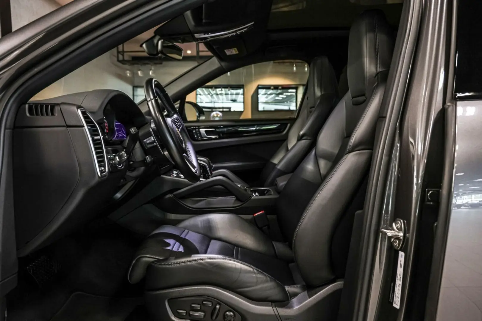 Cayenne Coupé 3.0 E-Hybrid|ACC|GTS-stoel|Chrono|