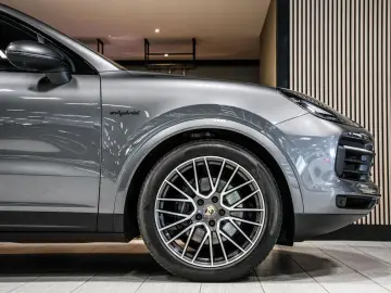 Cayenne Coupé 3.0 E-Hybrid|ACC|GTS-stoel|Chrono|