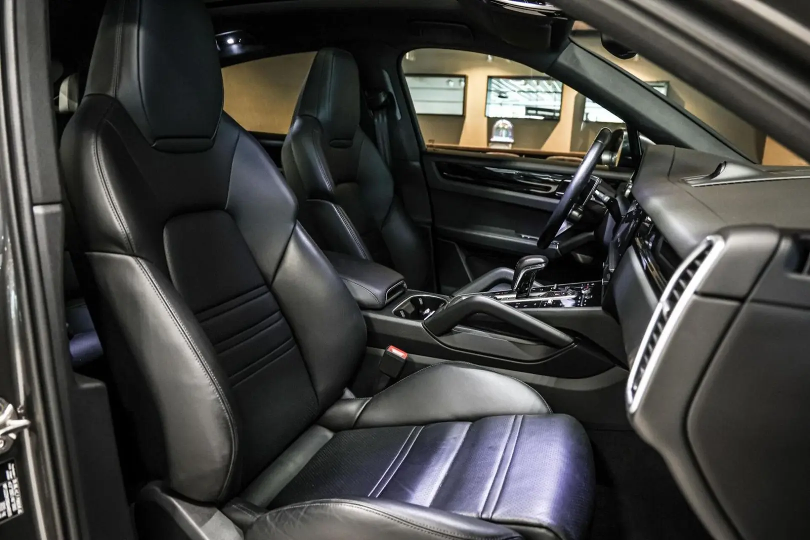 Cayenne Coupé 3.0 E-Hybrid|ACC|GTS-stoel|Chrono|