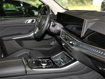 X5 30 d*Panorama*AHK*Harman Kardon*Komfortsitze*