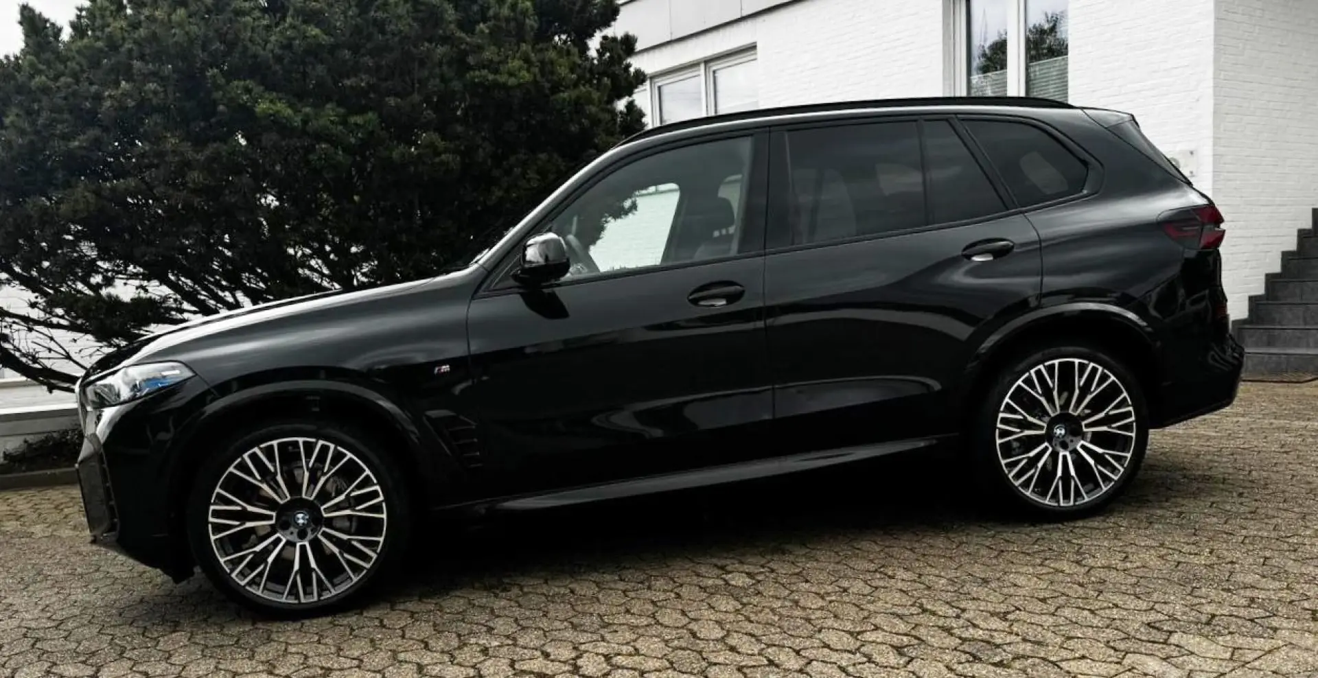 X5 xDrive 30d M-Sport AHK Leder LED