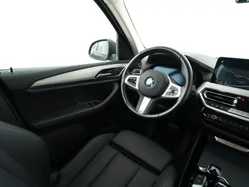X3 xDrive 20i (M-Sport Navi LED HiFi STHZ )