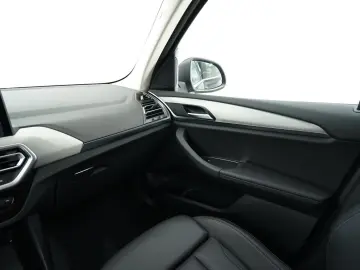 X3 xDrive 20i (M-Sport Navi LED HiFi STHZ )