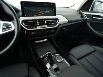 X3 xDrive 20i (M-Sport Navi LED HiFi STHZ )