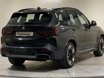 iX3 M Sportpaket Impressive AHK ACC DA+ PA+ 360°