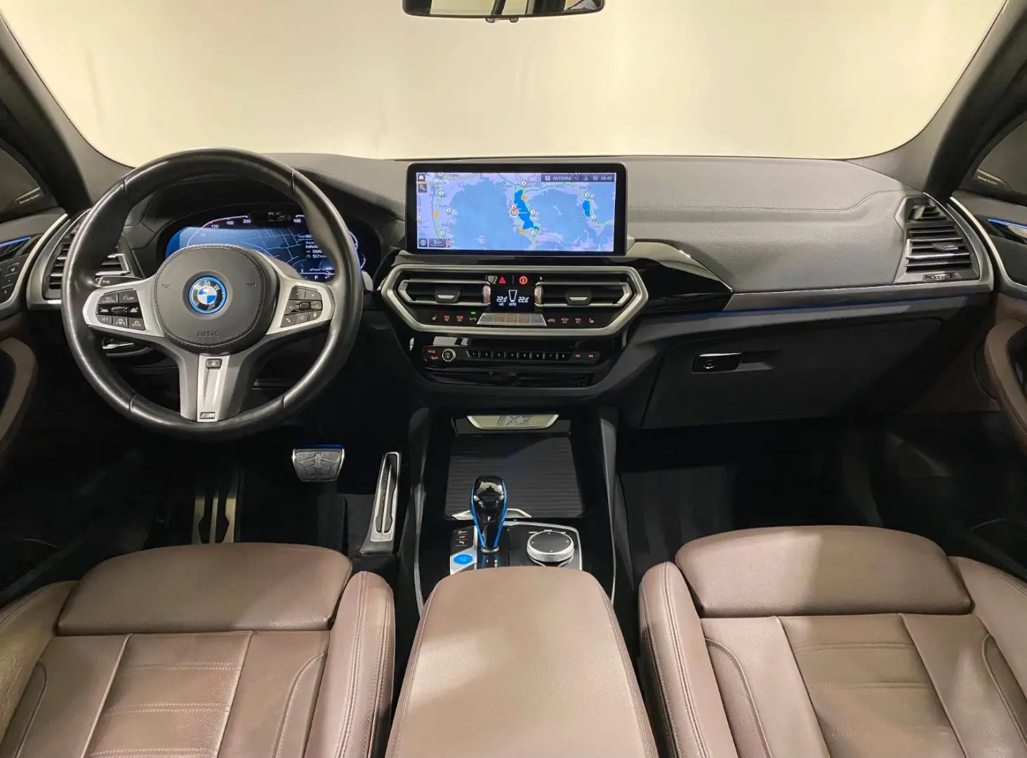 iX3 M Sportpaket Impressive AHK ACC DA+ PA+ 360°