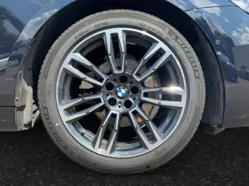 520i M Sport|19