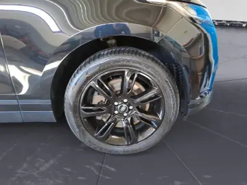 Range Rover Velar P400e 