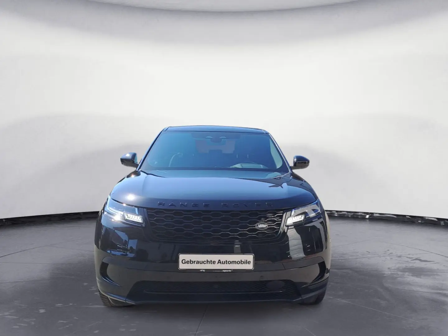Range Rover Velar P400e 