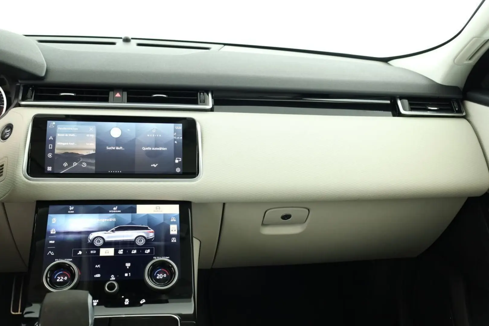 Range Rover Velar P250 AWD R-Dynamic SE BLACK 22