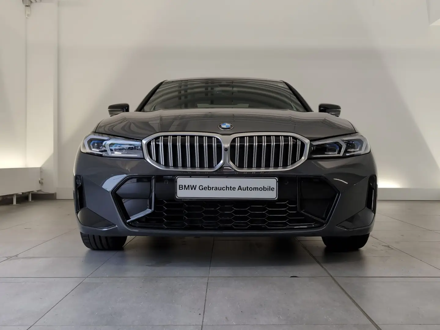 330i xDrive Limousine M Sportpaket LED/AHK/DAB