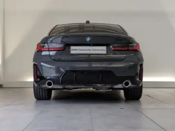 330i xDrive Limousine M Sportpaket LED/AHK/DAB