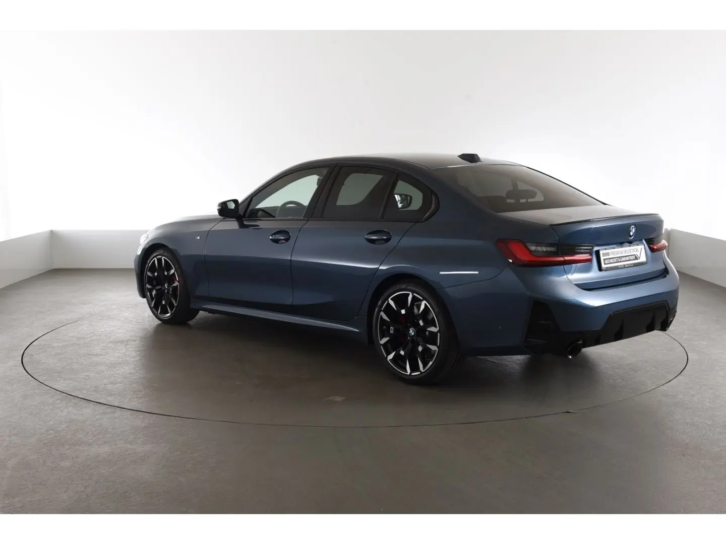 330 d xDrive M Sport Standheizung DAB Panoramada