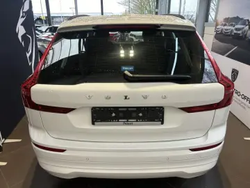 XC60 Navi / Elekt. Sitze / Carplay / PDC hinten