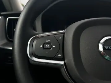 XC60 B4 Momentum Pro Geartronic/Keyless/DAB