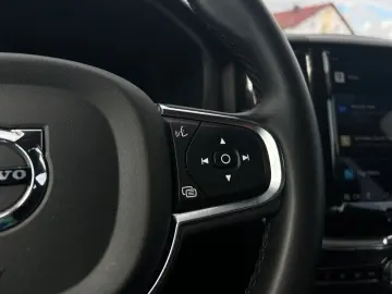 XC60 B4 Momentum Pro Geartronic/Keyless/DAB