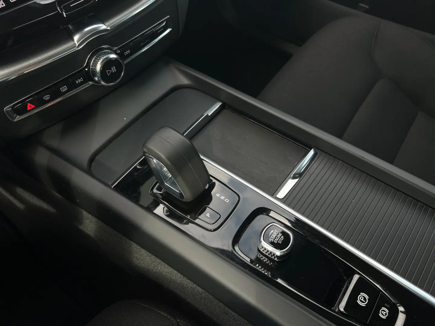 XC60 B4 Momentum Pro Geartronic/Keyless/DAB