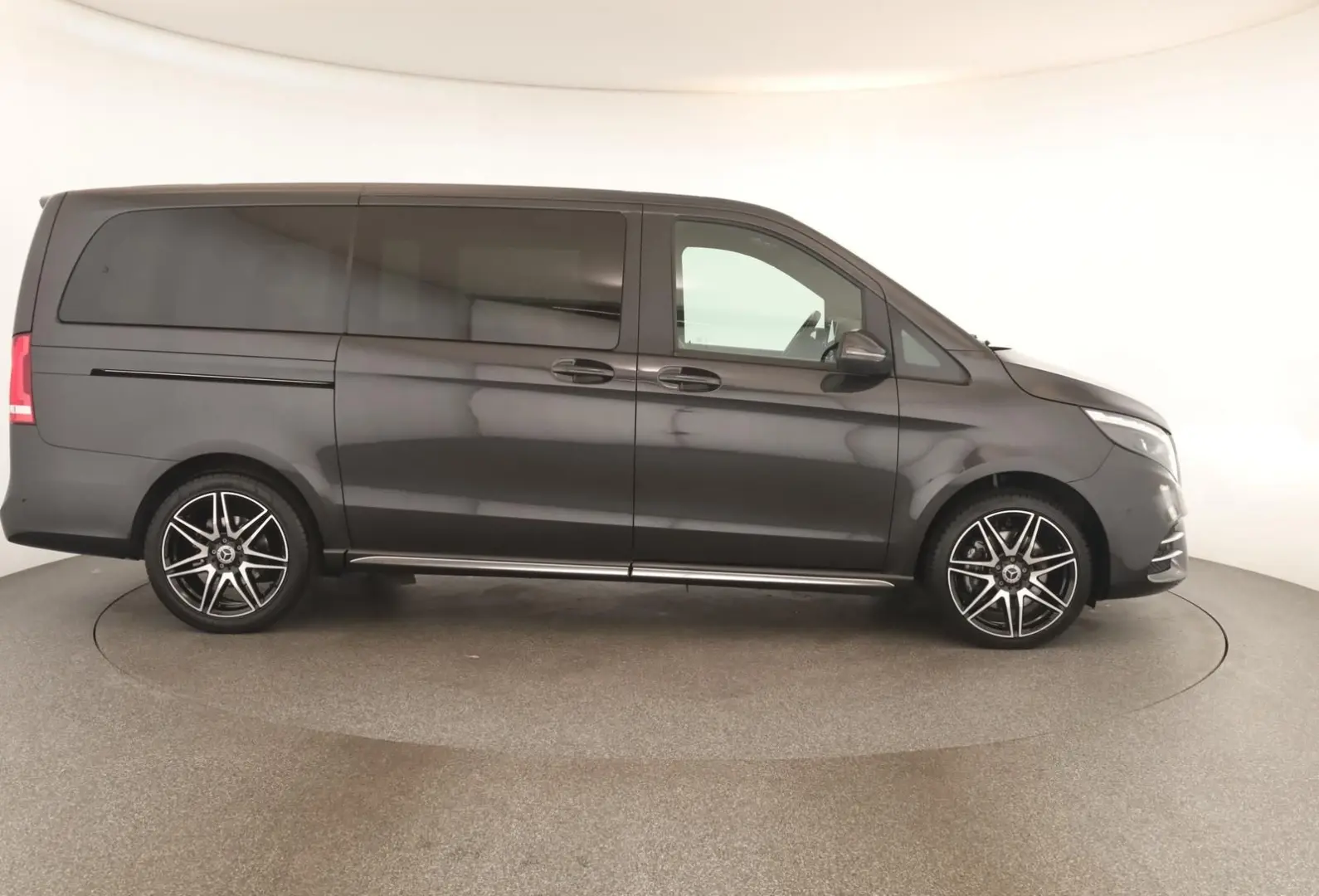 V 300 d 4M lang AVANTGARDE AMG 8S Pano Navi 360