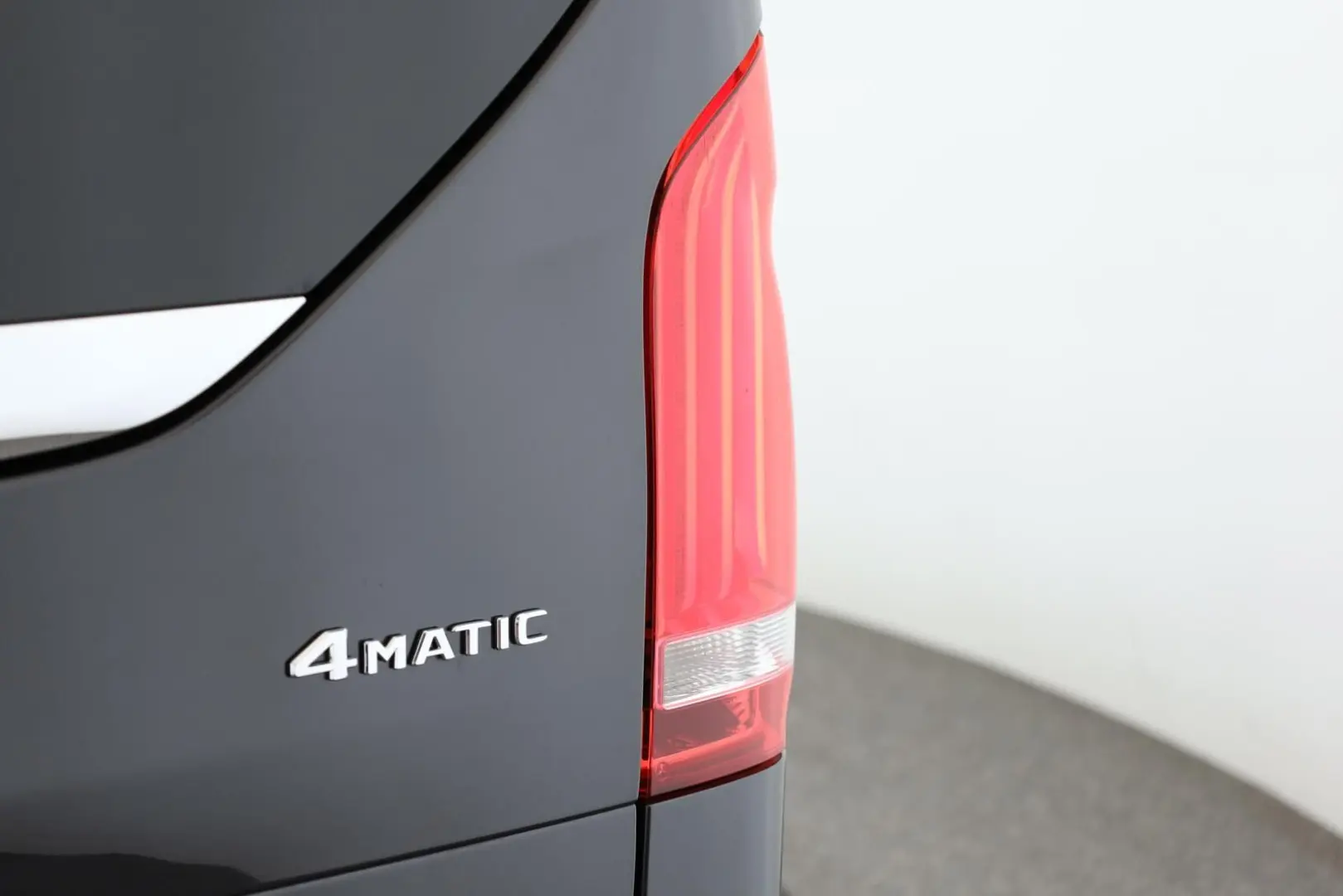 V 300 d 4M lang AVANTGARDE AMG 8S Pano Navi 360