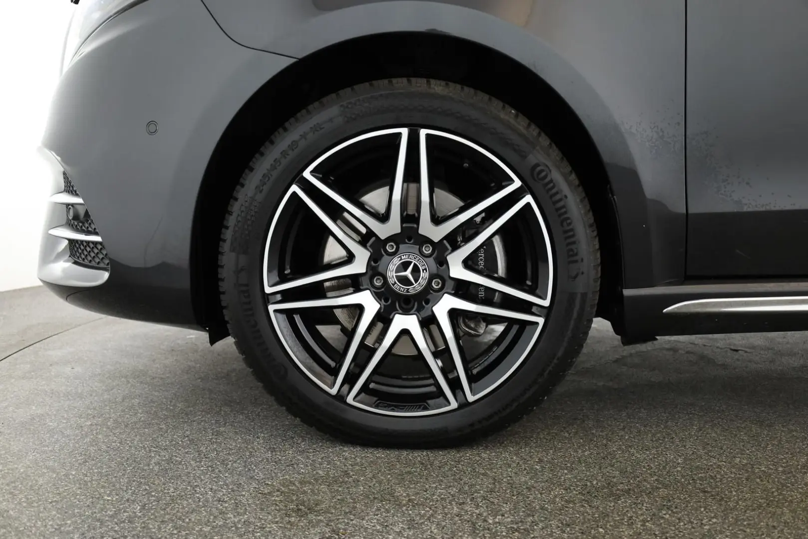 V 300 d 4M lang AVANTGARDE AMG 8S Pano Navi 360