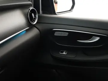 V 300 d 4M lang AVANTGARDE AMG 8S Pano Navi 360