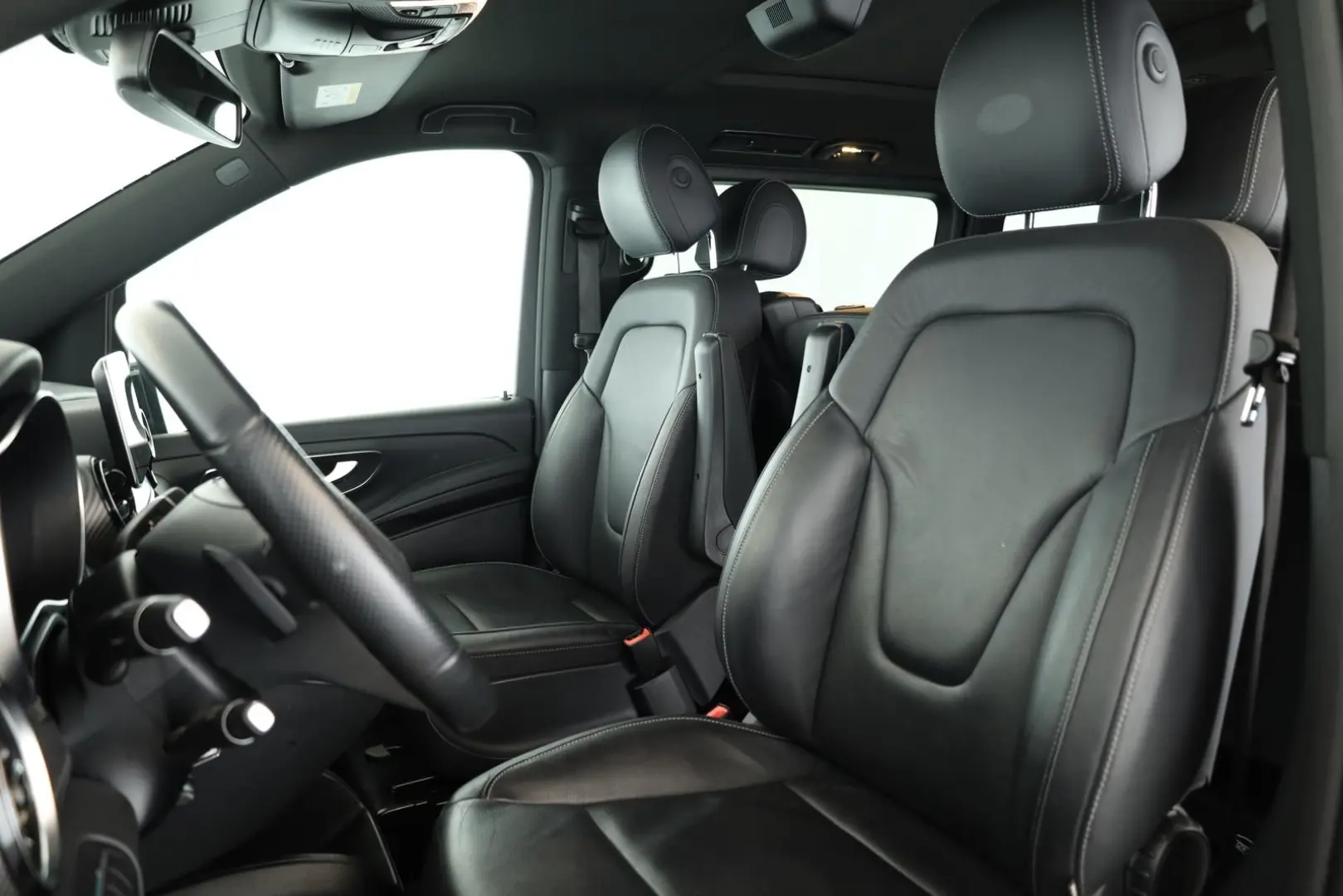 V 300 d 4M lang AVANTGARDE AMG 8S Pano Navi 360