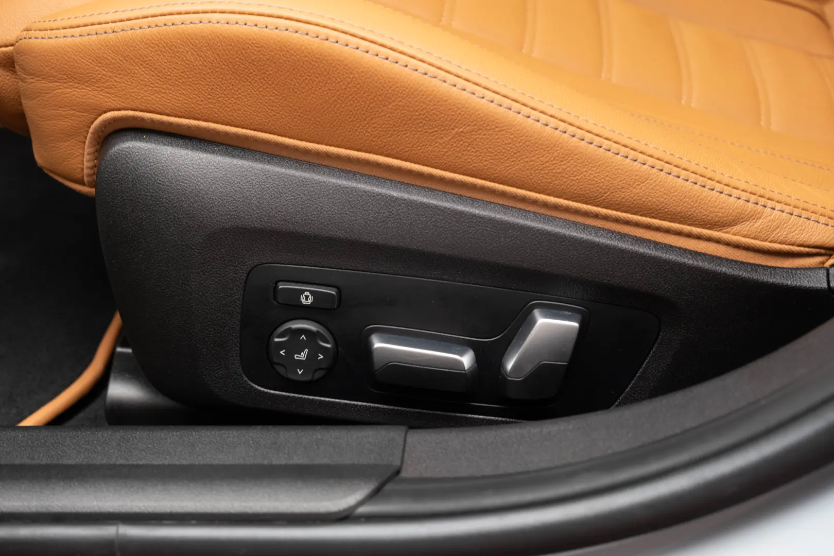 BMW M340d xDrive /H/K / 360 / Pano