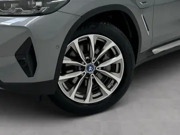 X3 xDrive30e Navi AHK Kamera Pano.Dach LED