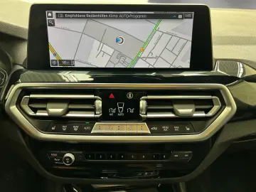 X3 xDrive30e Navi AHK Kamera Pano.Dach LED