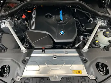 X3 xDrive30e Navi AHK Kamera Pano.Dach LED