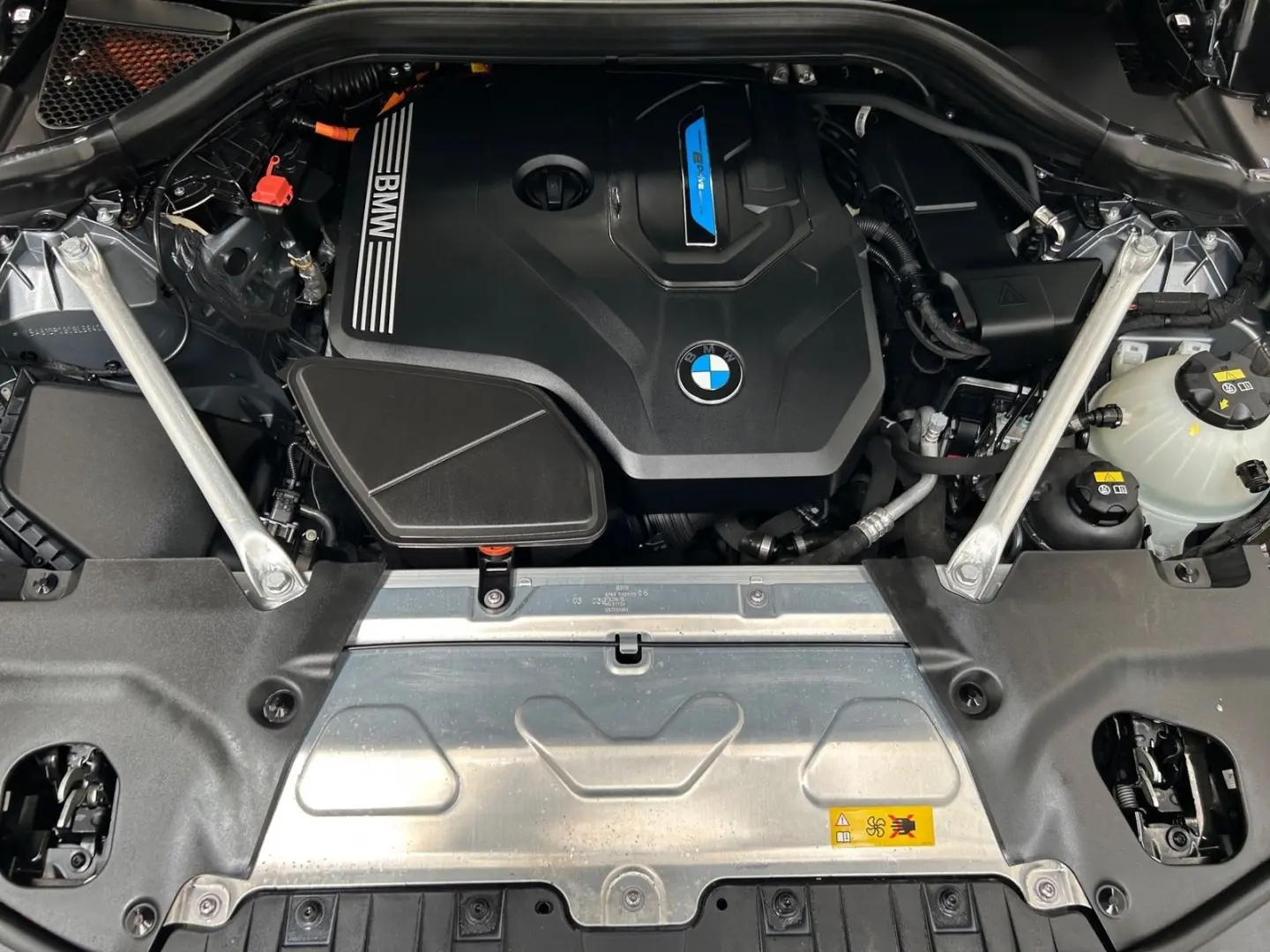 X3 xDrive30e Navi AHK Kamera Pano.Dach LED