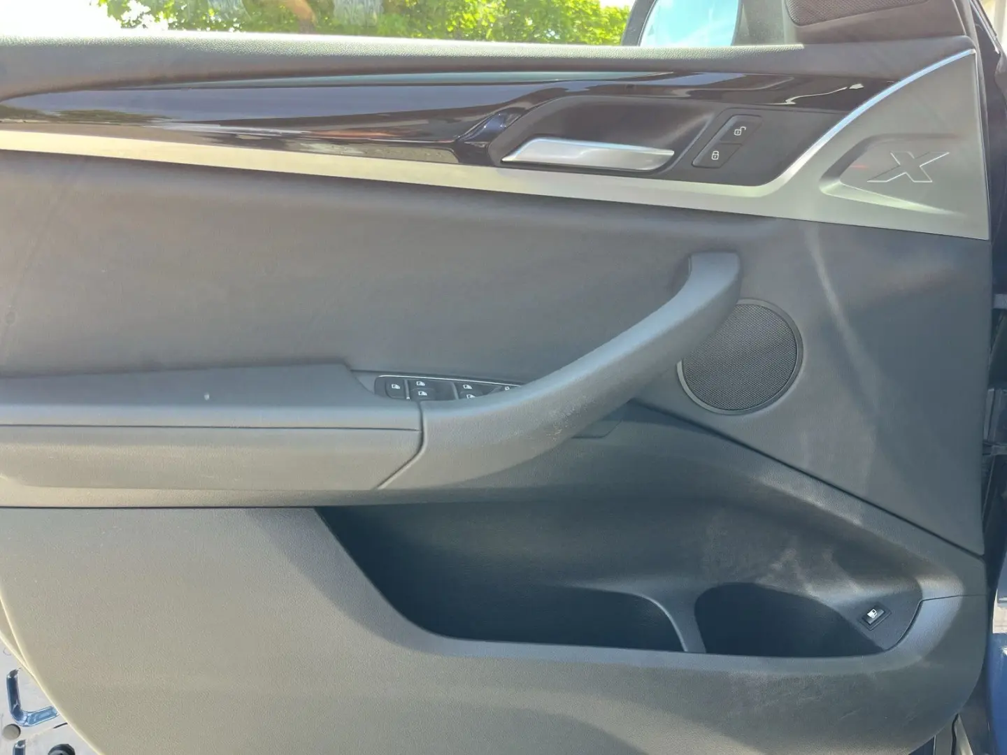 X3 xDrive30e AHK Head-Up Laser