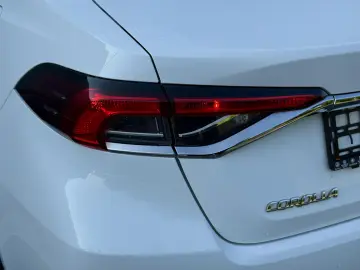 Toyota Corolla Sedan 1.5 TNGA MT Business