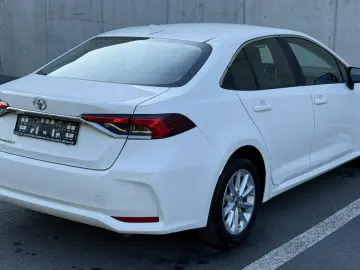 Toyota Corolla Sedan 1.5 TNGA MT Business