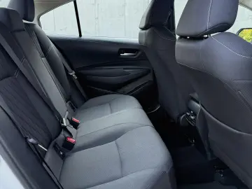 Toyota Corolla Sedan 1.5 TNGA MT Business