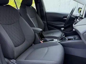 Toyota Corolla Sedan 1.5 TNGA MT Business