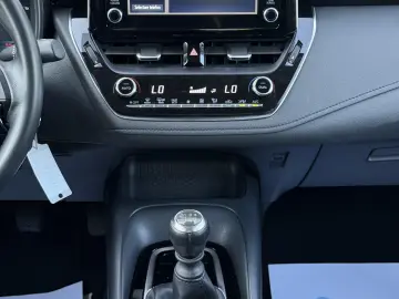 Toyota Corolla Sedan 1.5 TNGA MT Business