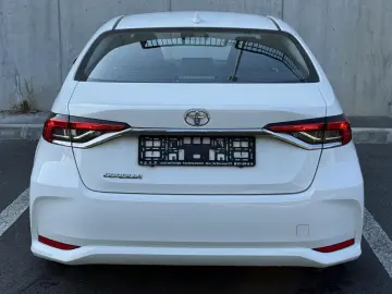 Toyota Corolla Sedan 1.5 TNGA MT Business