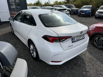 Toyota Corolla Sedan 1.5 TNGA MT Business