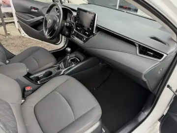 Toyota Corolla Sedan 1.5 TNGA MT Business