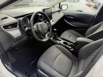 Toyota Corolla Sedan 1.5 TNGA MT Business