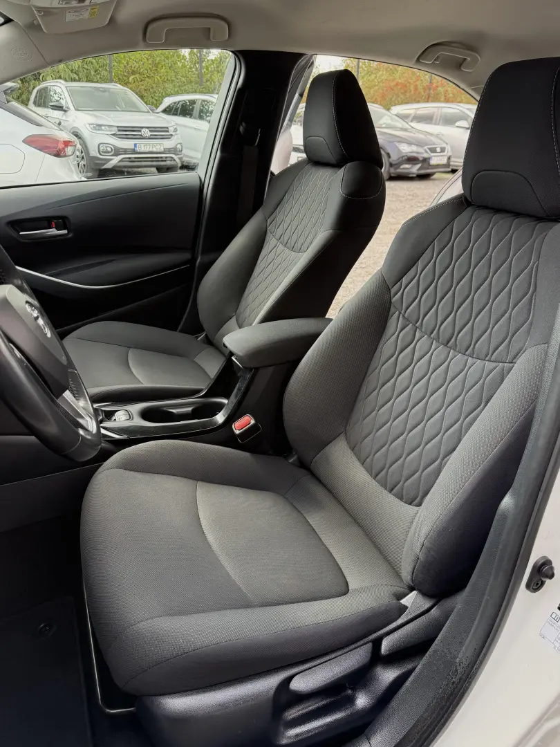 Toyota Corolla Sedan 1.5 TNGA MT Business