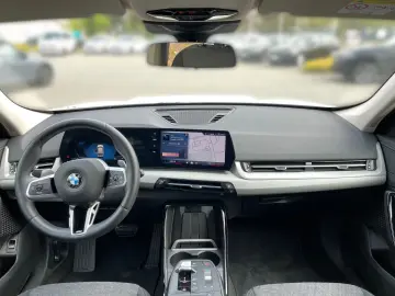 X1 sDrive18i AHK Lenkradhzg adap LED Widescreen