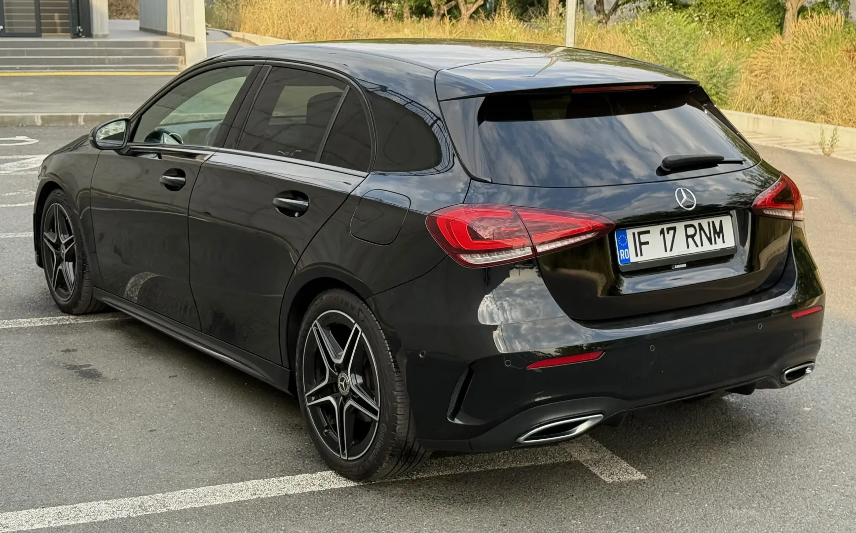 Mercedes-Benz A 180 7G-DCT AMG Line