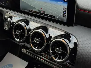 Mercedes-Benz A 180 7G-DCT AMG Line