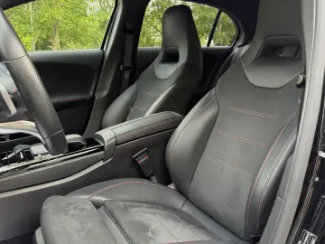Mercedes-Benz A 180 7G-DCT AMG Line