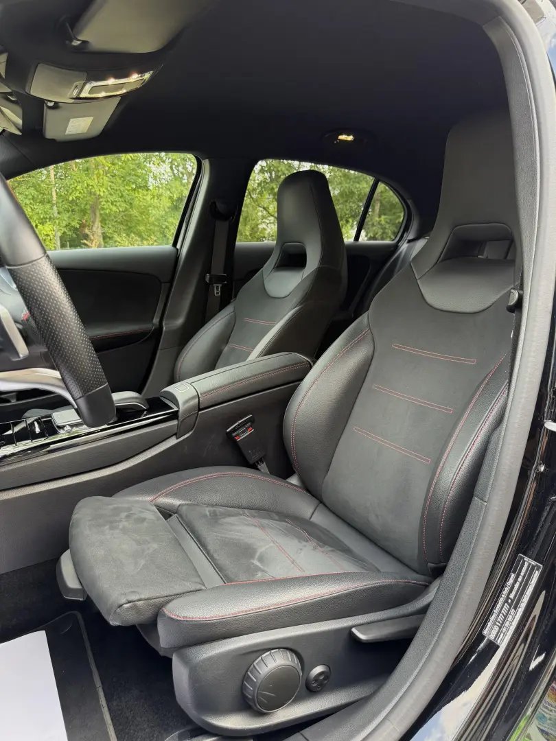 Mercedes-Benz A 180 7G-DCT AMG Line