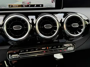 Mercedes-Benz A 180 7G-DCT AMG Line